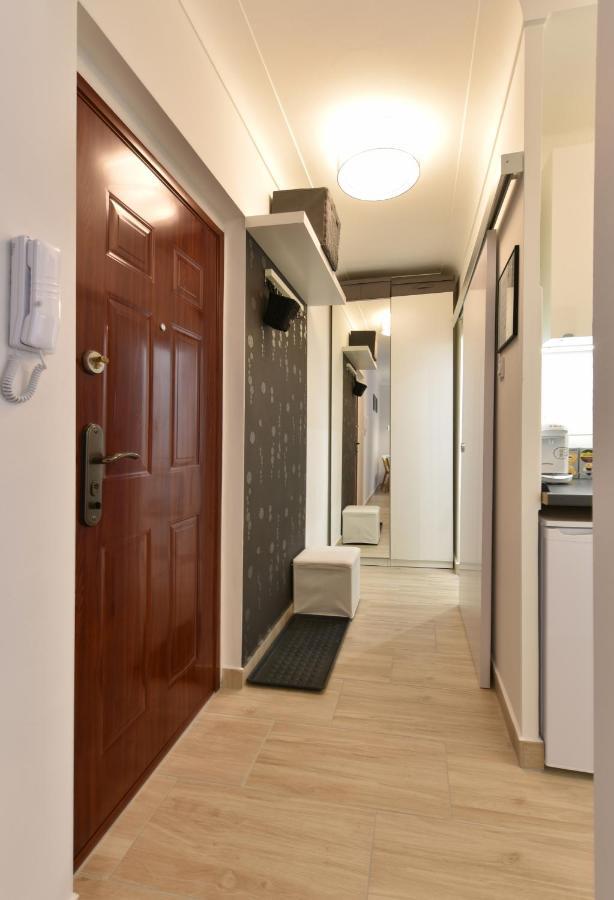 Királykút 2 apartman - ingyen parkolás, bicajok, ac Székesfehérvár Exterior foto